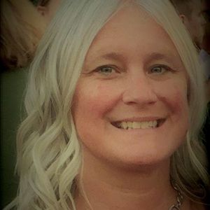 Meet your Posher, Alicia